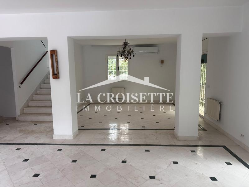 Villa S+4 à La Marsa